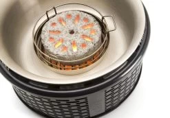 Cobb Pro Houtskoolbarbecue - Zalmrood -Speciaalzaak Voor Kampeerartikelen 1267 1900 cobble pro zwart 3 1