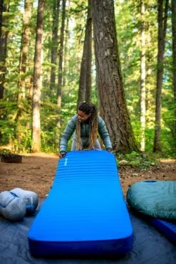 Therm-A-Rest MondoKing 3D 11.0 L Zelfopblazende Slaapmat 19 Therm-A-Rest MondoKing 3D 11.0 L Zelfopblazende Slaapmat -Speciaalzaak Voor Kampeerartikelen 1900 1267 2020 thermarest oregon 3sisters geiser 0623